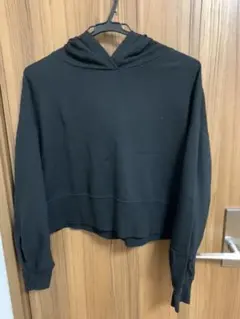 トップス スウェット トレーナー　ショート丈　パーカー　黒