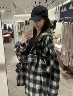 オーバーサイズチェック柄　フード付きトップス　zara h&m Blackup