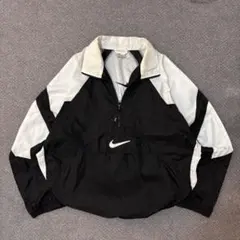 90s NIKE ナイロンジャケット　ブラック　短丈　アノラックパーカー