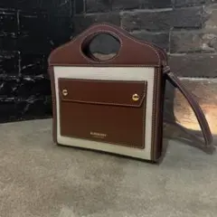 BURBERRY ミニ ポケットバッグ 2way - メルカリ