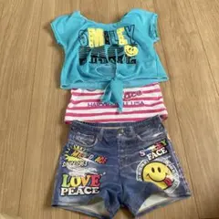 スマイリーフェイス Tシャツとショートパンツタイプの　セパレート水着