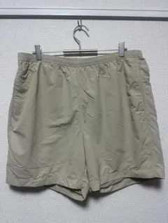 HELLY HANSEN ベージュ ショートパンツのサムネイル
