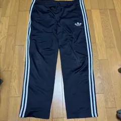 新品！！adidas × Jeremy Scott フェイクレザー ワイドパンツ - メルカリ