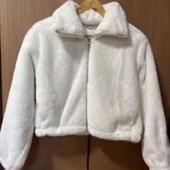 GU フェイクファー ショート丈 ジャケット ホワイト