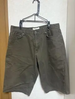 pbi カーキ ショートパンツ
