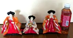 3F 時代物 日本人形 雛人形 官女 稚児 飾り台付 骨董品 昭和レトロ アンテ アウトレット品 雛人形三人官女単体 人形のみ 芥子官女 飾り幅80〜90cm