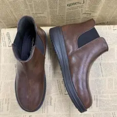 新品★レディース★23.0cm★軽量 厚底サイドゴアブーツ 焦茶色 9782