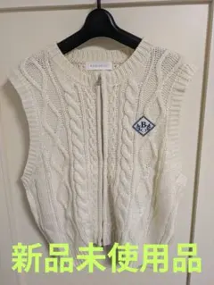 未使用 BONLECILL ボンルシール アイボリー ケーブルニットベスト 刺繍のサムネイル