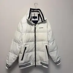 TOMMY HILFIGER ホワイト ナイロンジャケット　コート　冬のサムネイル