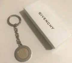 GIVENCHY レザーエンボスロゴ キーホルダー
