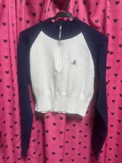 ATTITUDE MAKES STYLE ハイネックジッパー付き