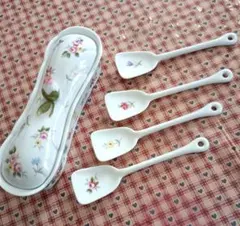 花柄陶器スプーン4本セットと収納ケース　アイスクリーム等