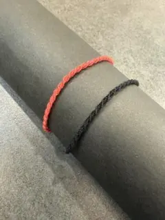 ミサンガ　2本セット　ブレスレット　アンクレット　黒　ピンク系