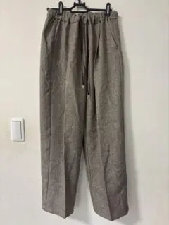 ユナイテッドアローズのカジュアルパンツ ウエストゴム 2色展開