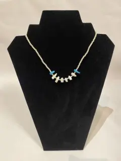 ホワイトブルーネックレス