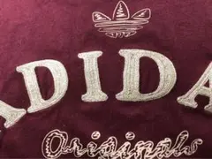アディダス　Tシャツ