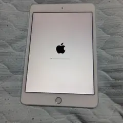 こ*ぺ様 Apple iPadmini 4シルバー 128G 本体