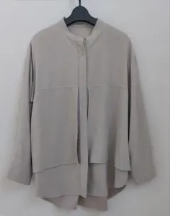BAYFLOW ノーカラーシャツ ベージュ Fサイズのサムネイル