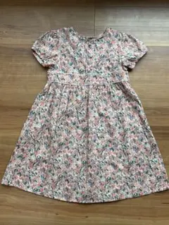【美品】Bebe の花柄 半袖 Aライン ワンピース　120cm