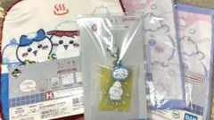 ちいかわ　一番くじ　キーホルダー　タオル