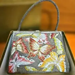 美品 昭和レトロ 総ビーズバッグ 蝶々柄 がま口 和装洋装 箱付き 