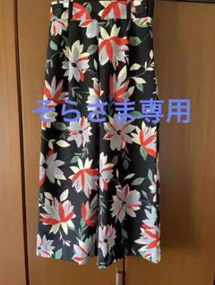 ザラ　花柄ワイドパンツのサムネイル