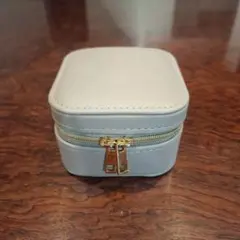 3COINS　アクセサリーケース　グレー