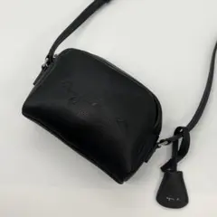 極美品✨アニエスベー　ショルダーバッグ　カメラバッグ　シボ革　黒　エンボスロゴ