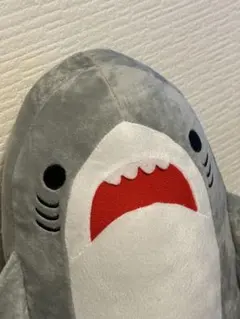 リアルワールド ホオジロザメ ぬいぐるみ クッション 匿名配送 即日