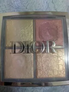 Dior バックステージ　フェイス　グロウ　パレット　004 ローズゴールド