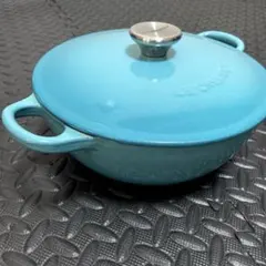Le Creuset ル・クルーゼ マルミット 26 ブルー 内側黒ホーロー加工 Le Creuset ル・クルーゼ マルミット 26 ブルー 内側黒ホーロー加工