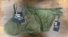 新品！！Hurley セパレート水着　ビキニのサムネイル
