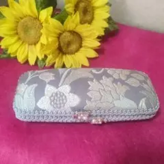 ♥美しいファブリックデコ♥花柄刺繍布のサムネイル