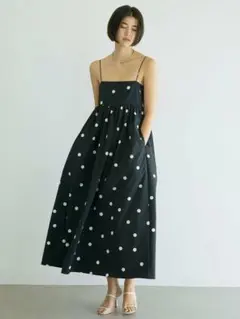 新品タグ付】estella.k シャーリングキャミドレスドット柄 - メルカリ