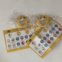 くら寿司×PEANUTS スヌーピー オリジナル 缶バッジ 2個のサムネイル