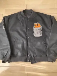 xlarge スタジャン