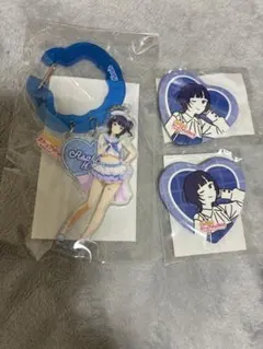 ラブライブ 虹ヶ咲 くじ引き堂 アクリルキーホルダー 朝香果林　缶バッジ