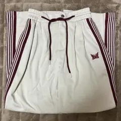 トラックパンツ ベージュ 赤