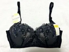 新品タグ付 Wing fufu Beauty Back Bra E85