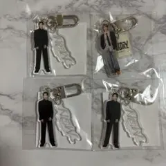 SEVENTEEN カプセルトイ アクキー THE 8