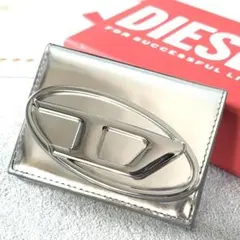 新品⭐︎DIESEL 三つ折り財布 オーバルDロゴ シルバー ミラーのサムネイル