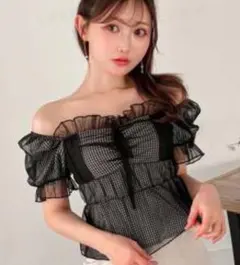 オフショルダー チェックシャツ