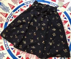 EARTHMUSIC&ECOLOGY スキスカ　フラワーメディ　花柄　スカート