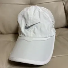 Nike DRI-FIT ホワイトキャップ