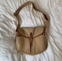 brady ショルダーバッグ