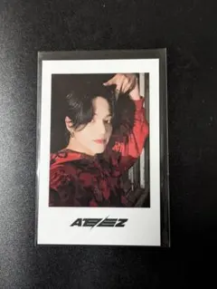 ATEEZ ウヨン　OUTLAW makestar トレカ　ポラロイド