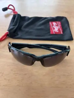 Item thumbnail for item 2f9b4669-0e74-4fc0-9648-a6c70fa1d28a