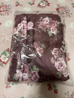 アクシーズファムノベルティ　ブランケット