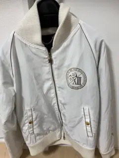 サーティンジャパン アウター　白✖️金42サイズ