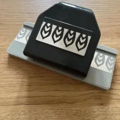 葉模様のクラフトパンチ ボーダーパンチ
